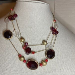 Pretty three strand Goldtone and faceted bead necklace